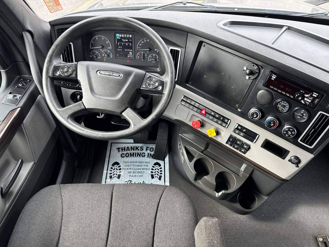 2022 Freightliner Cascadia 126 image 13