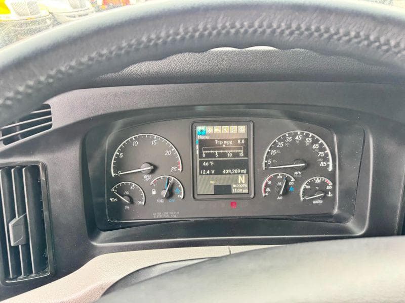 2020 Freightliner Cascadia image 20