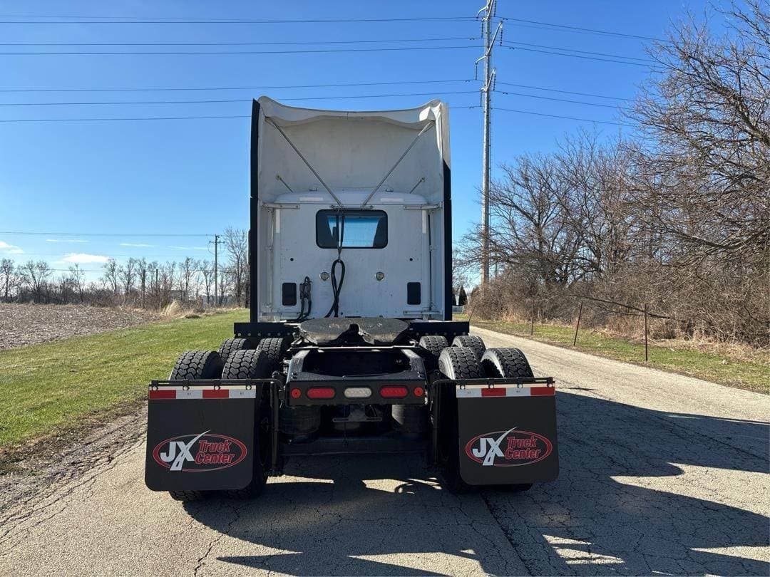 2020 Peterbilt 579 image 5