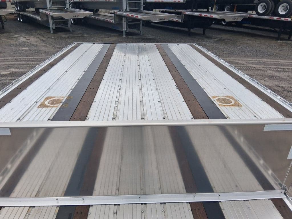 2027 Wabash 53' Combo Drop Deck on 17.5's with RAS image 16