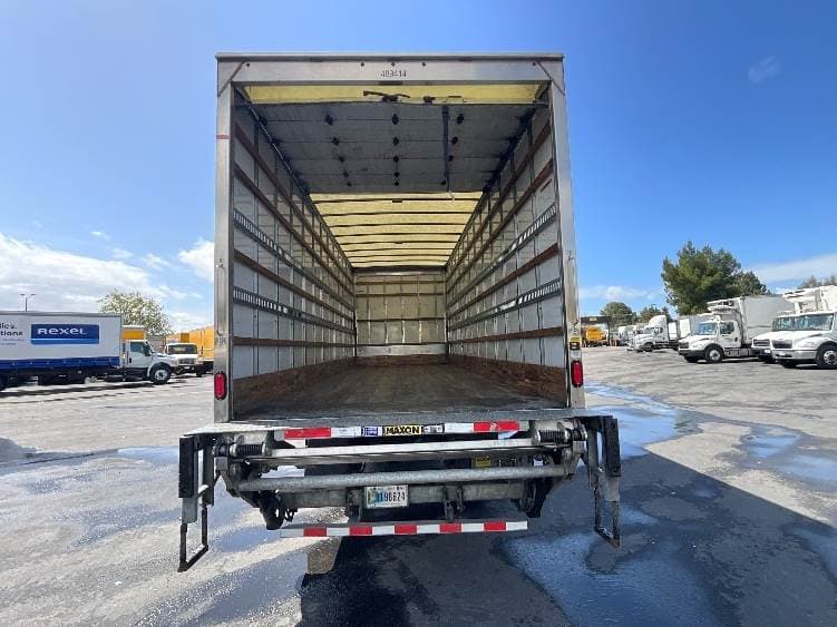 2022 International MV607 Box Truck - 220HP, 6 Speed Automatic, Roll up Door image 8