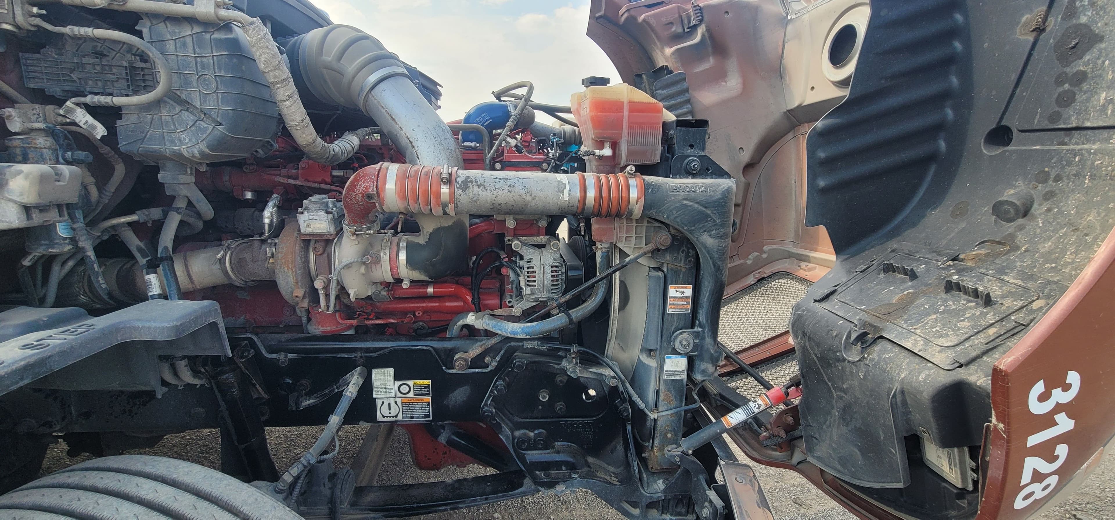 2018 Kenworth T680 image 19