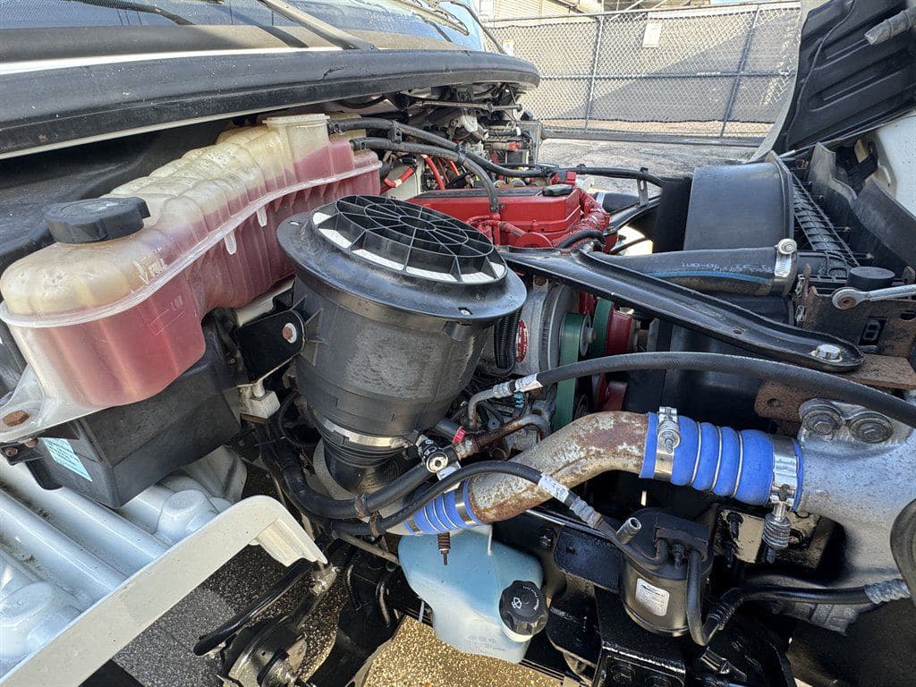 2016 Freightliner M2 106 image 46