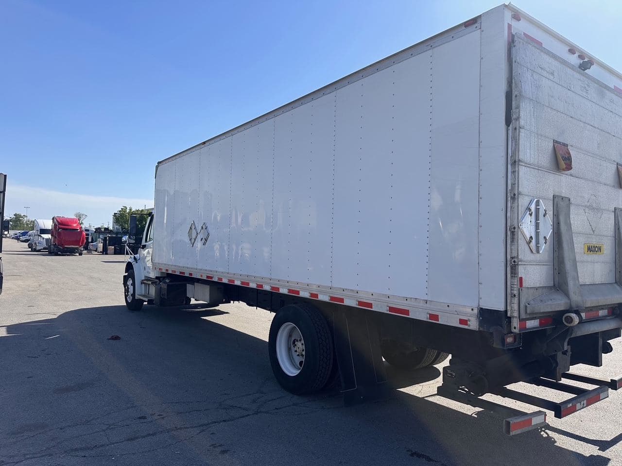 2019 Freightliner M2 image 5