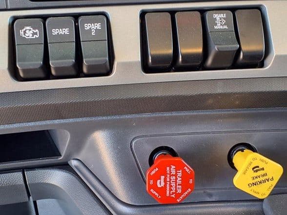 2025 Kenworth T880 image 23