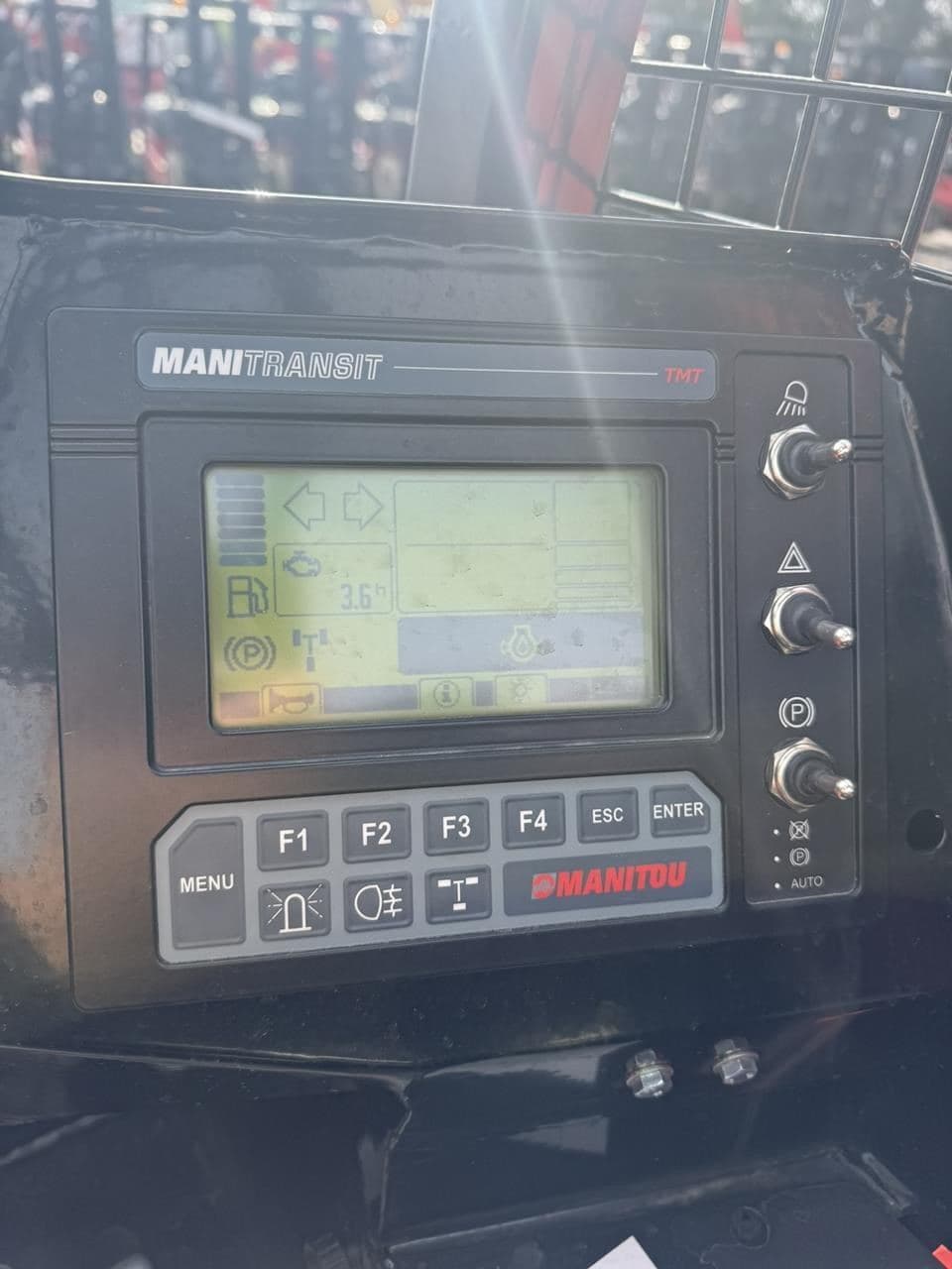 2025 MANITOU TMT55XT4W image 13