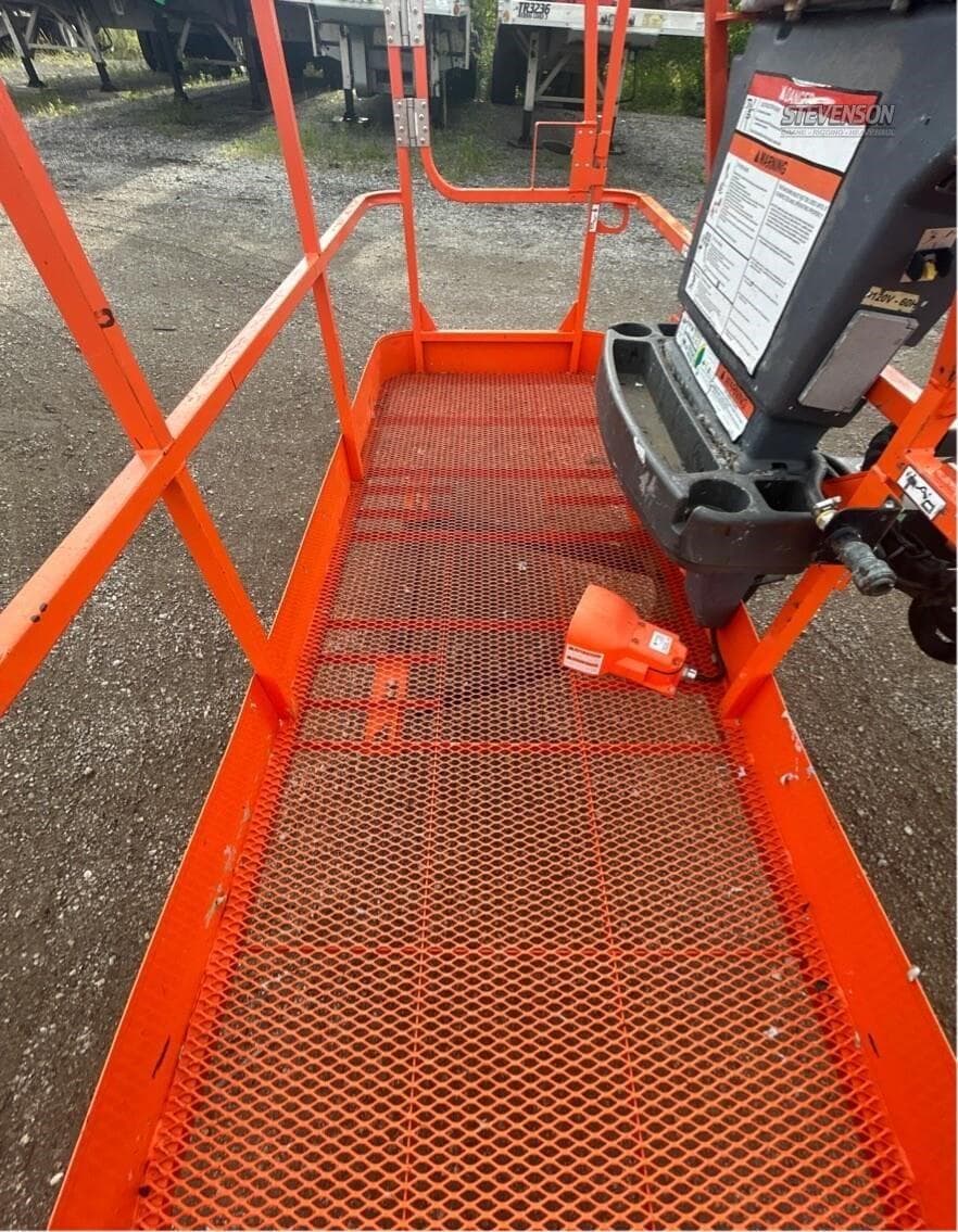 2013 JLG 600S PL7579 image 16