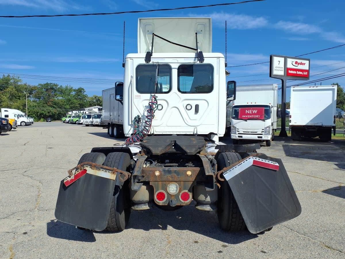 2020 Freightliner Cascadia image 5
