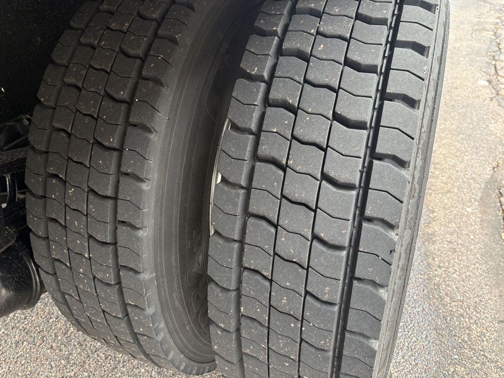 Used 2025 KENWORTH T280 image 15