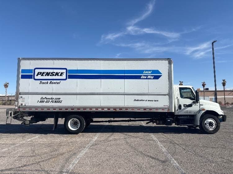 2022 International MV607 Box Truck - 220HP, 6 Speed Automatic, Roll up Door image 15