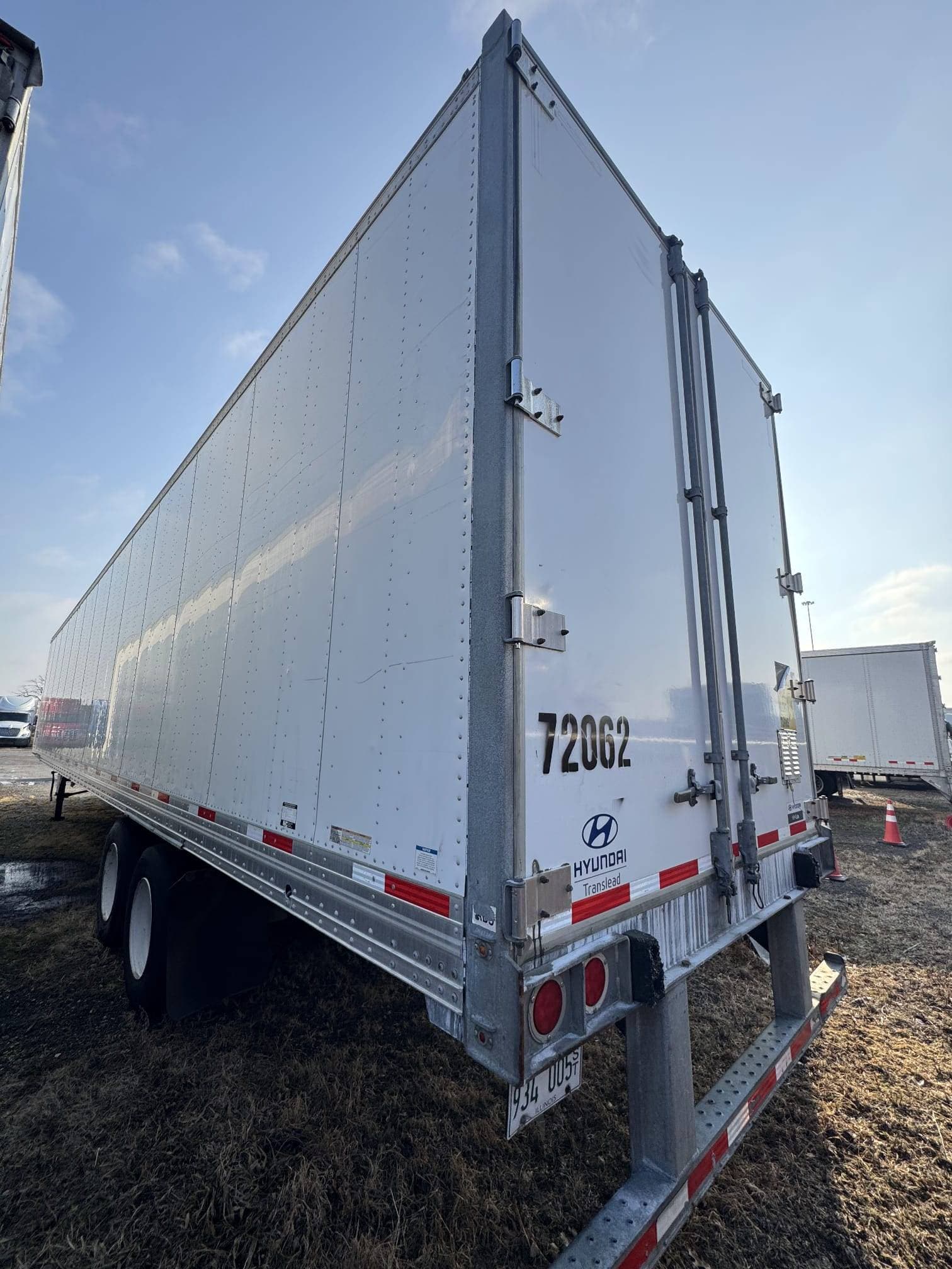 2019 Hyundai COMPOSITE image 3