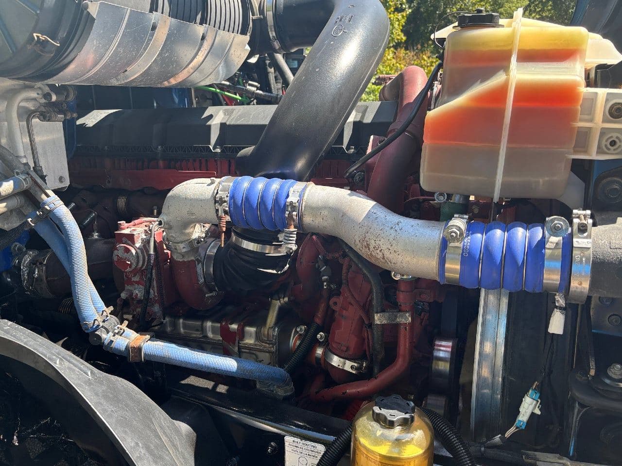 2019 Mack Anthem image 28