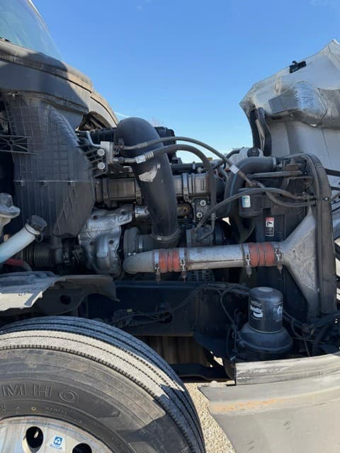 2021 Freightliner Cascadia image 7