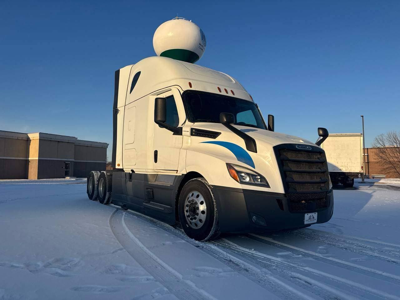 2022 Freightliner Cascadia image 3