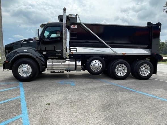 2026 Kenworth T880 image 9