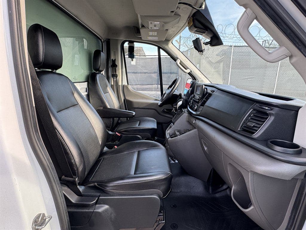 2023 Ford Transit T-350 image 44