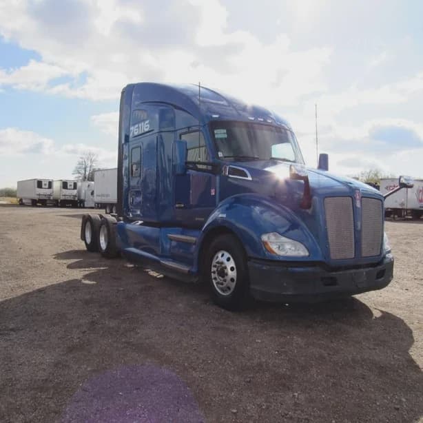 2020 Kenworth T680 image 2
