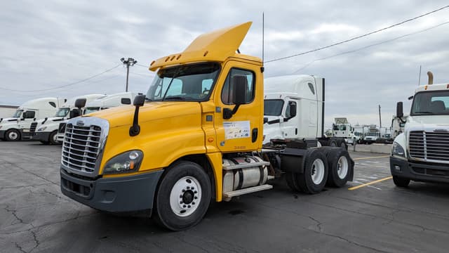 2016 Freightliner Cascadia 125