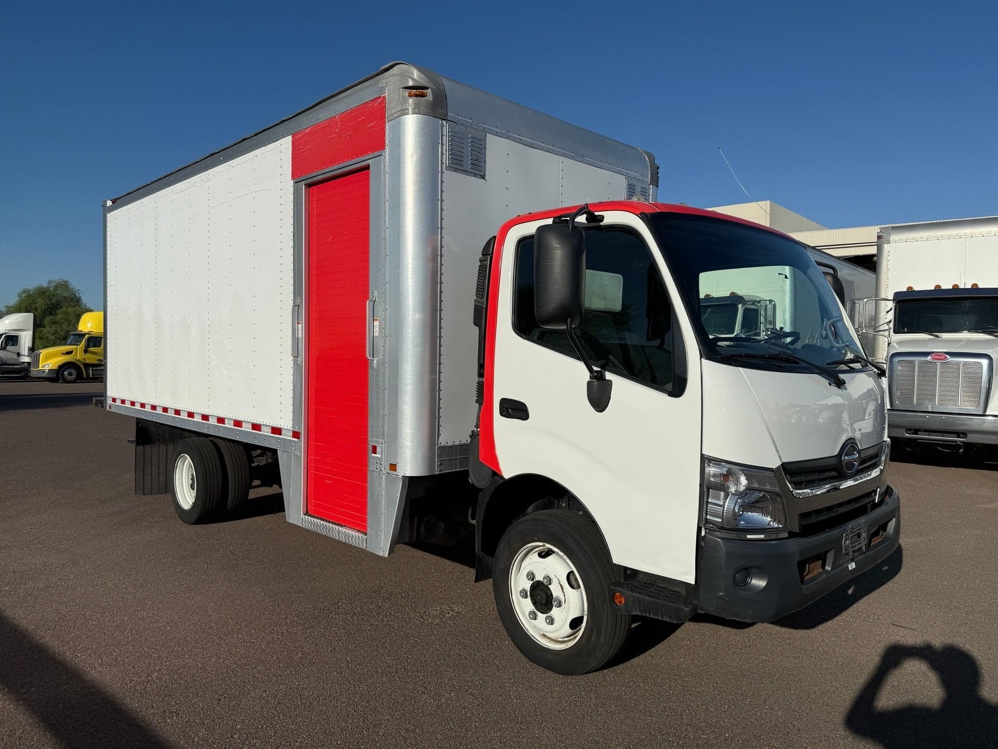 2018 Hino XJC740 / XFC740 image 6