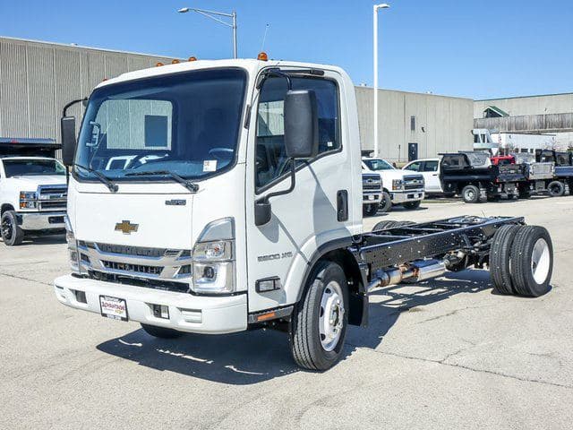 2025 Chevrolet 5500 XG LCF Gas Base image 7
