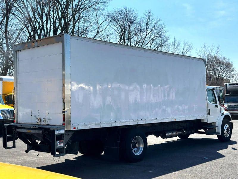 2017 Freightliner Cascadia 125 image 5