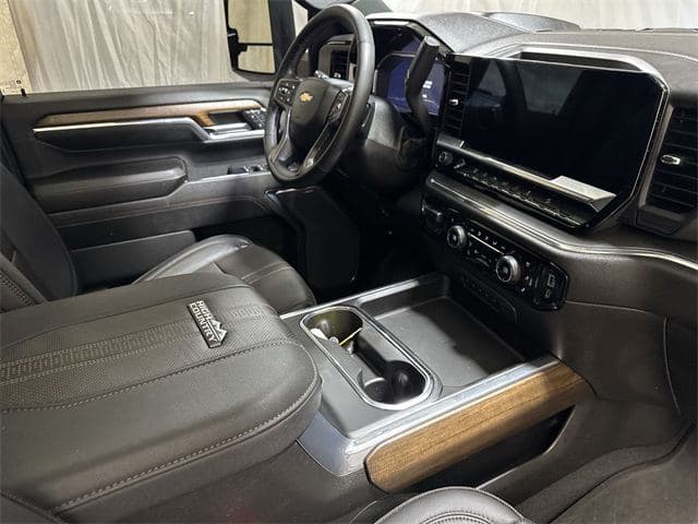 2024 Chevrolet Silverado 2500HD High Country image 30