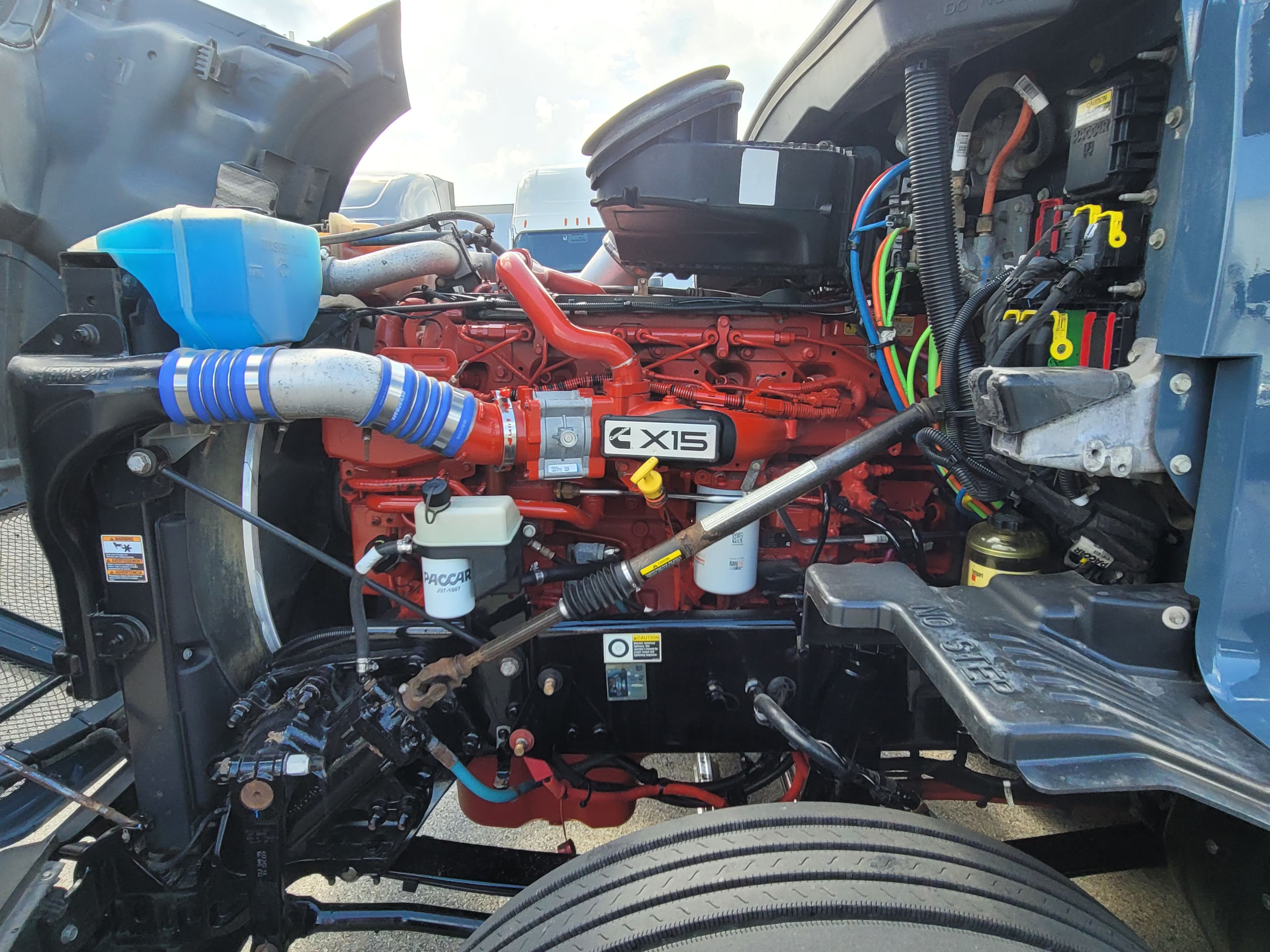 2022 Kenworth T680 image 6