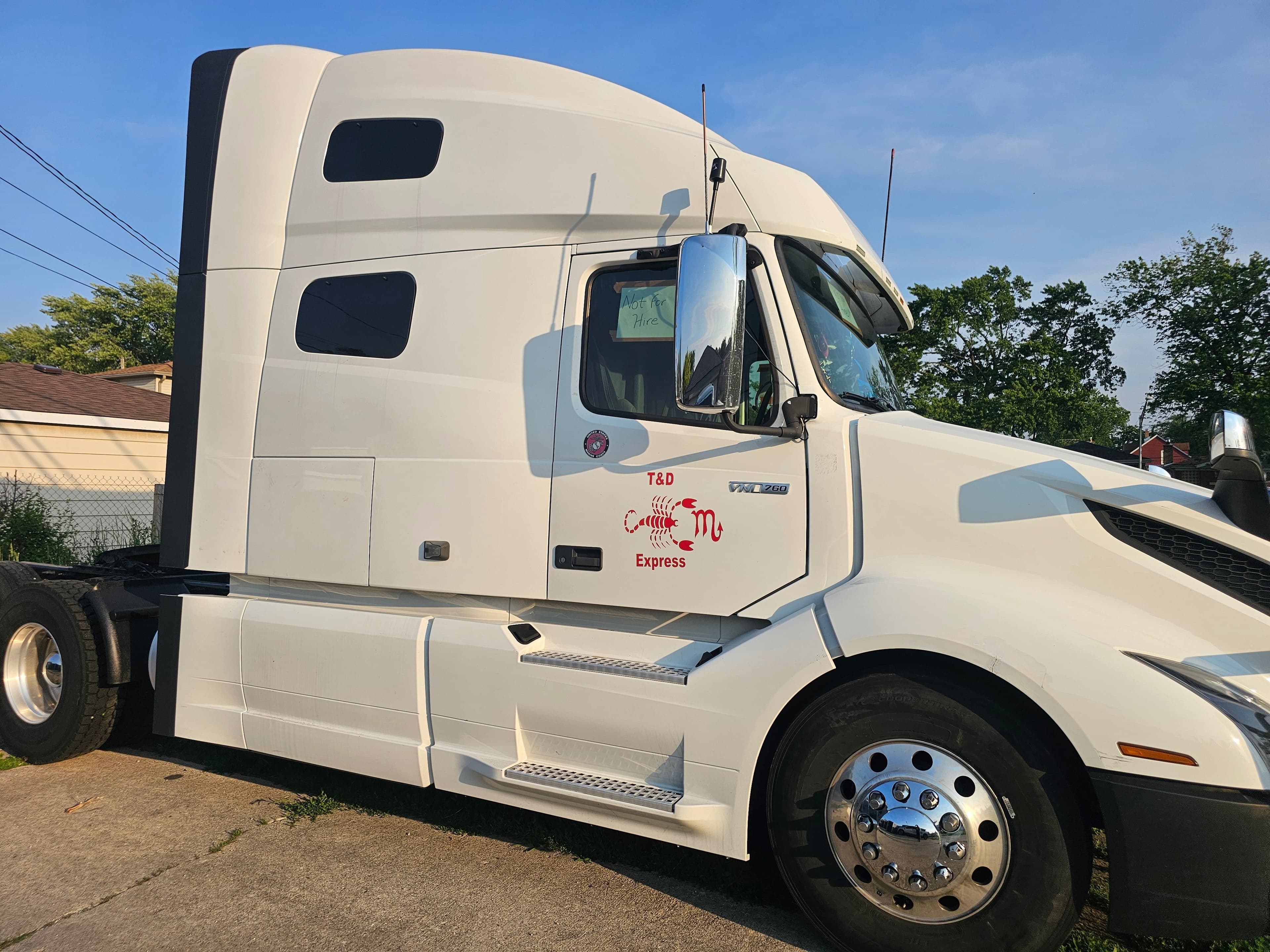 2020 Volvo VNL image 2