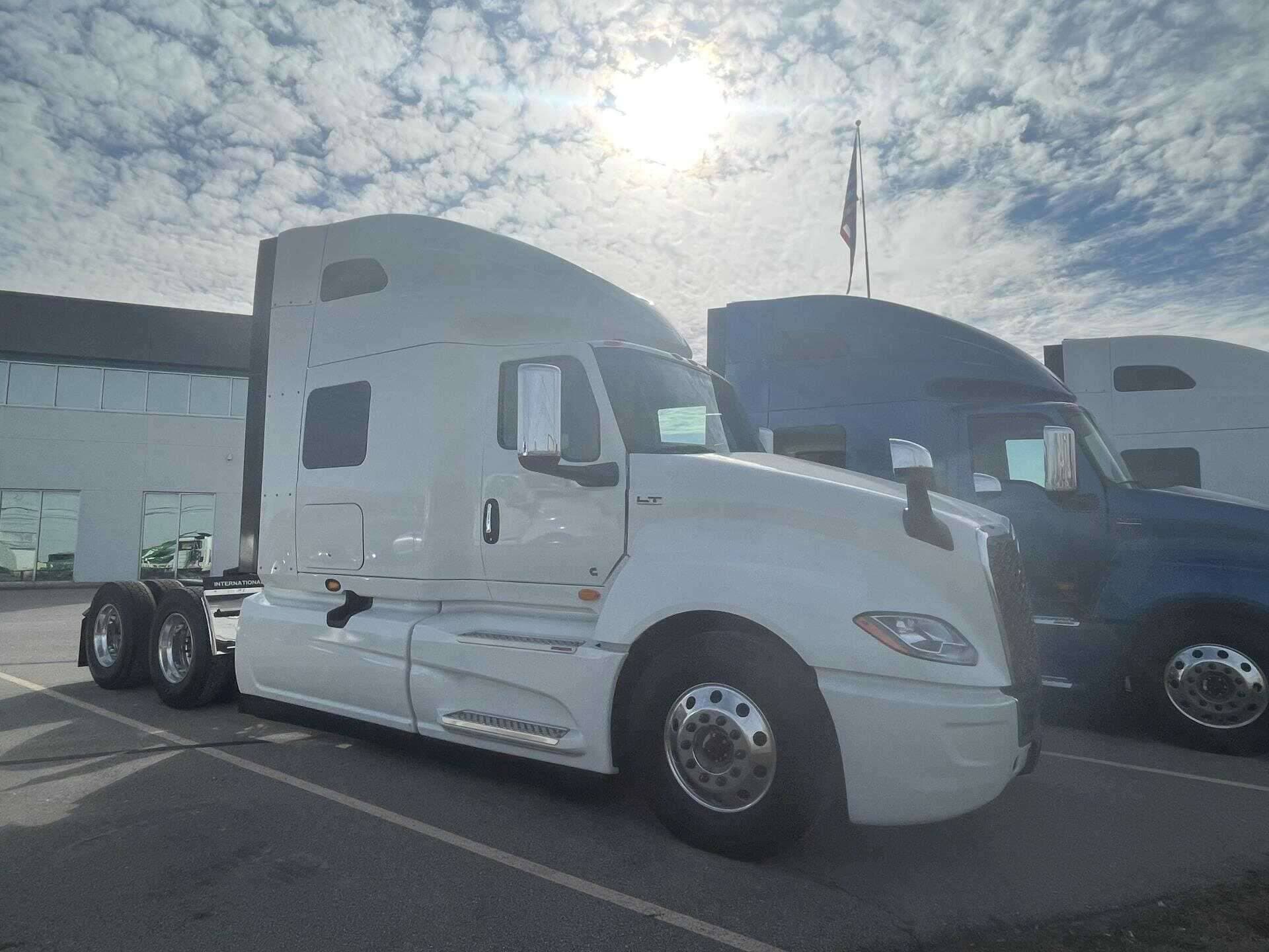 2026 International LT62F image 1