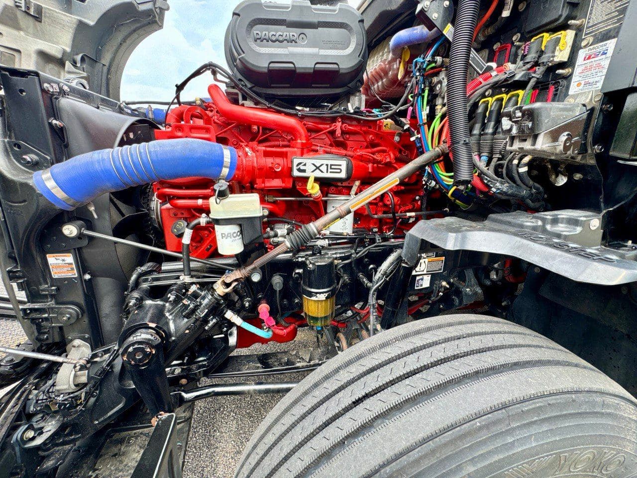 2023 Kenworth T680 image 9