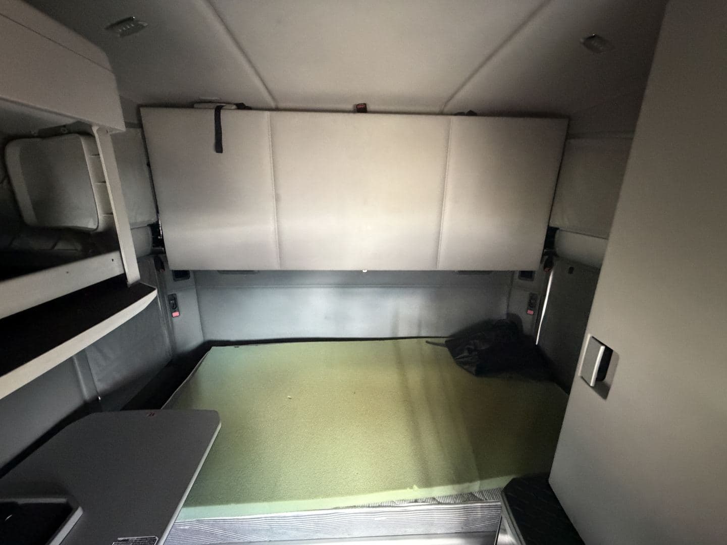 2020 Kenworth T680 image 6