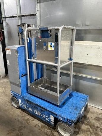 2015 GENIE GR12 image 11