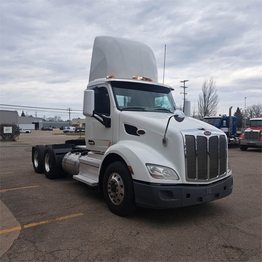 2019 Peterbilt 579 image 7