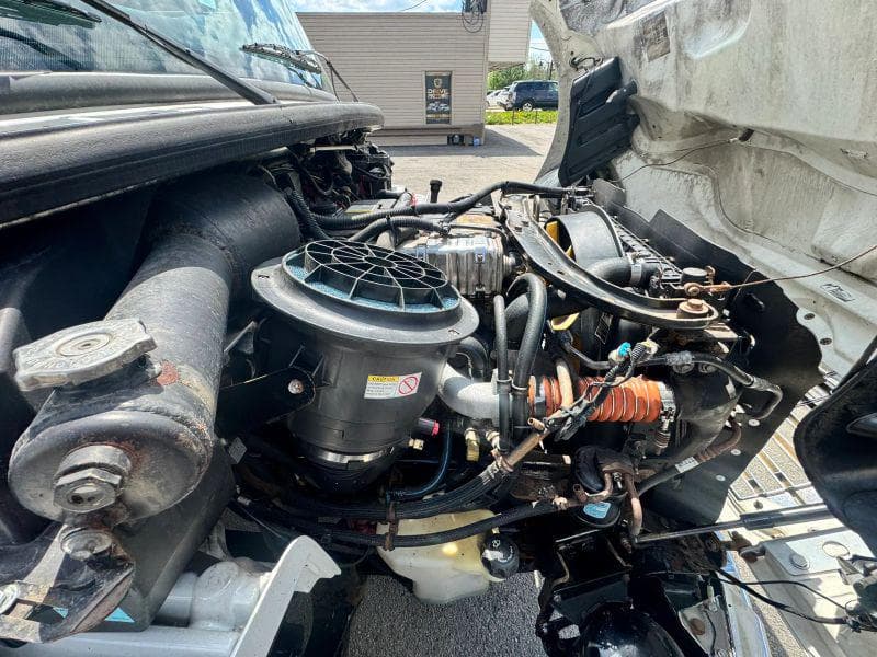 2017 Freightliner M2 106 image 28