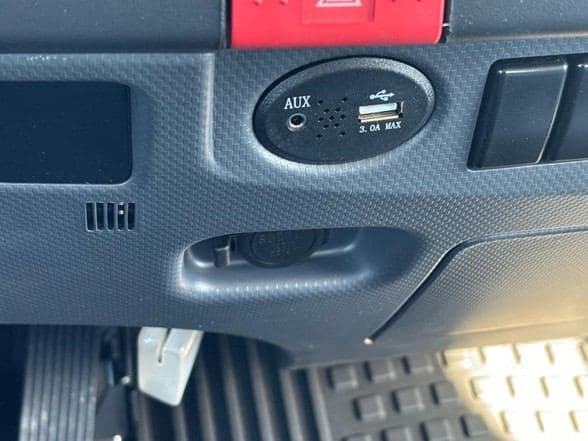 2025 Isuzu NRR image 16