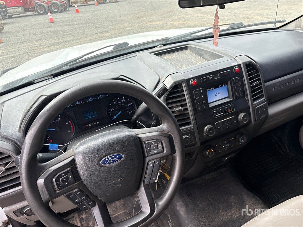 2021 Ford F550sd image 27