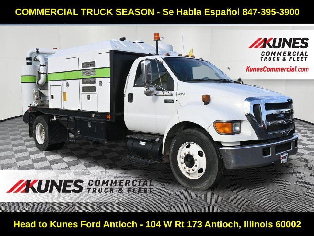 2004 Ford F-650SD XL DRW image 1