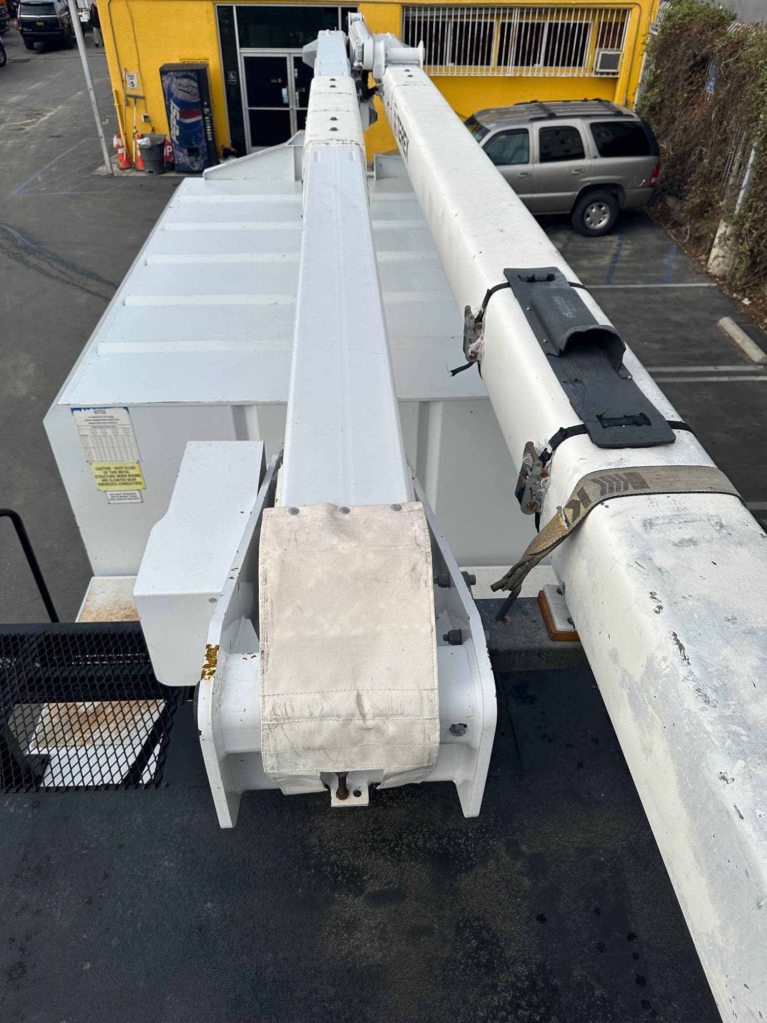 2010 Ford F-750 Forestry Tree Truck image 40