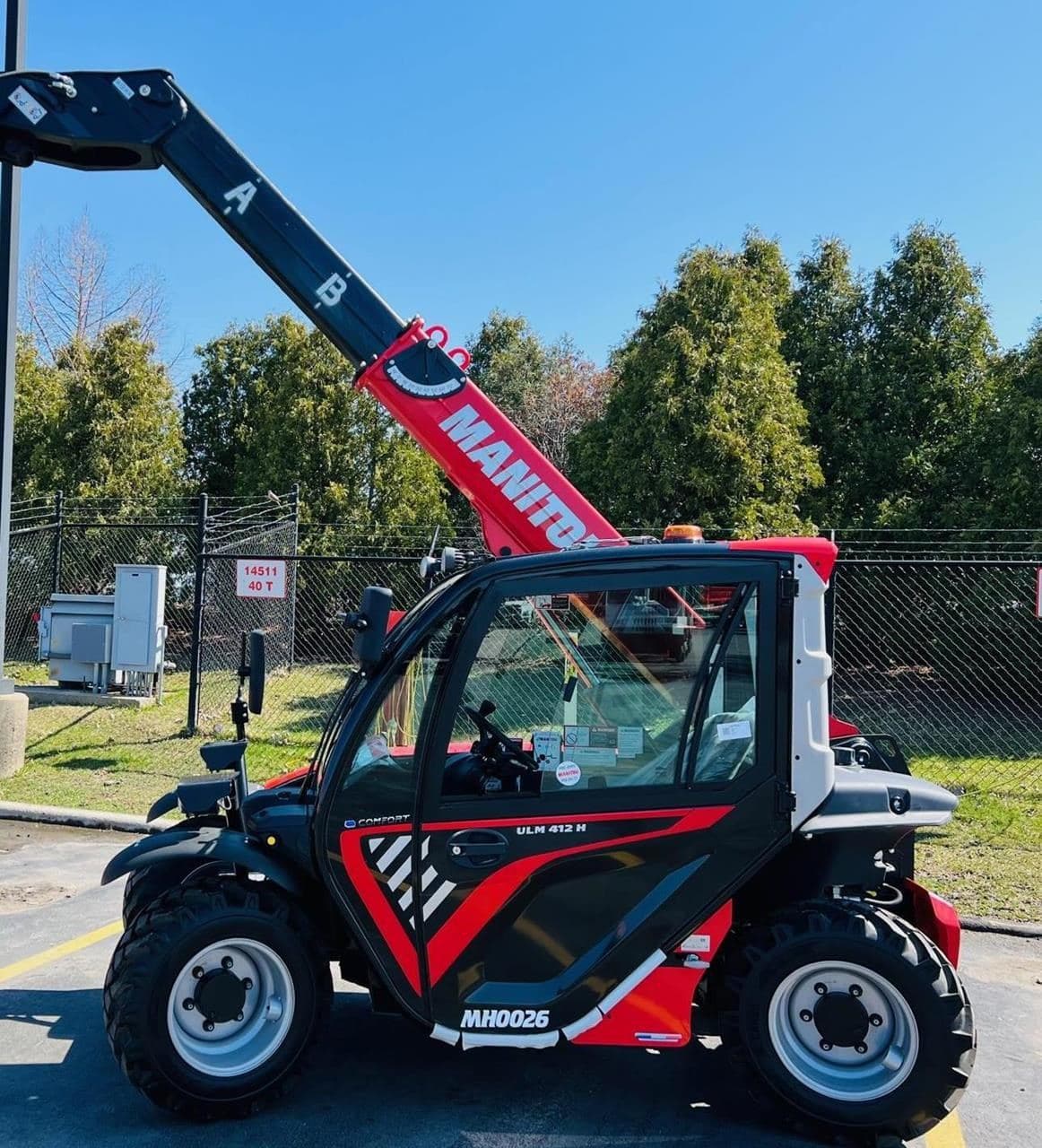 2023 MANITOU ULM 412 H MH0026 image 1