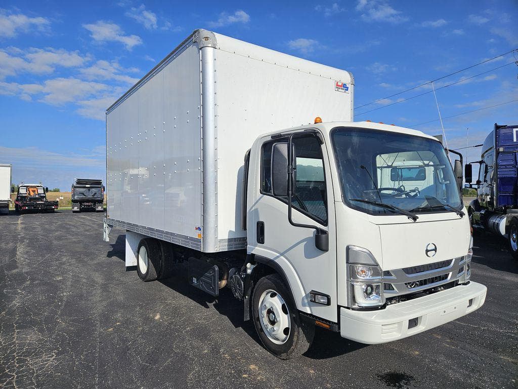 2023 Hino Conventional Type Truck image 7