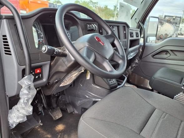 2025 Kenworth D5 image 8