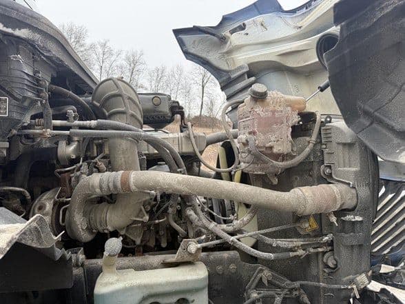 2021 INTERNATIONAL LT TNF212092 Web image 9