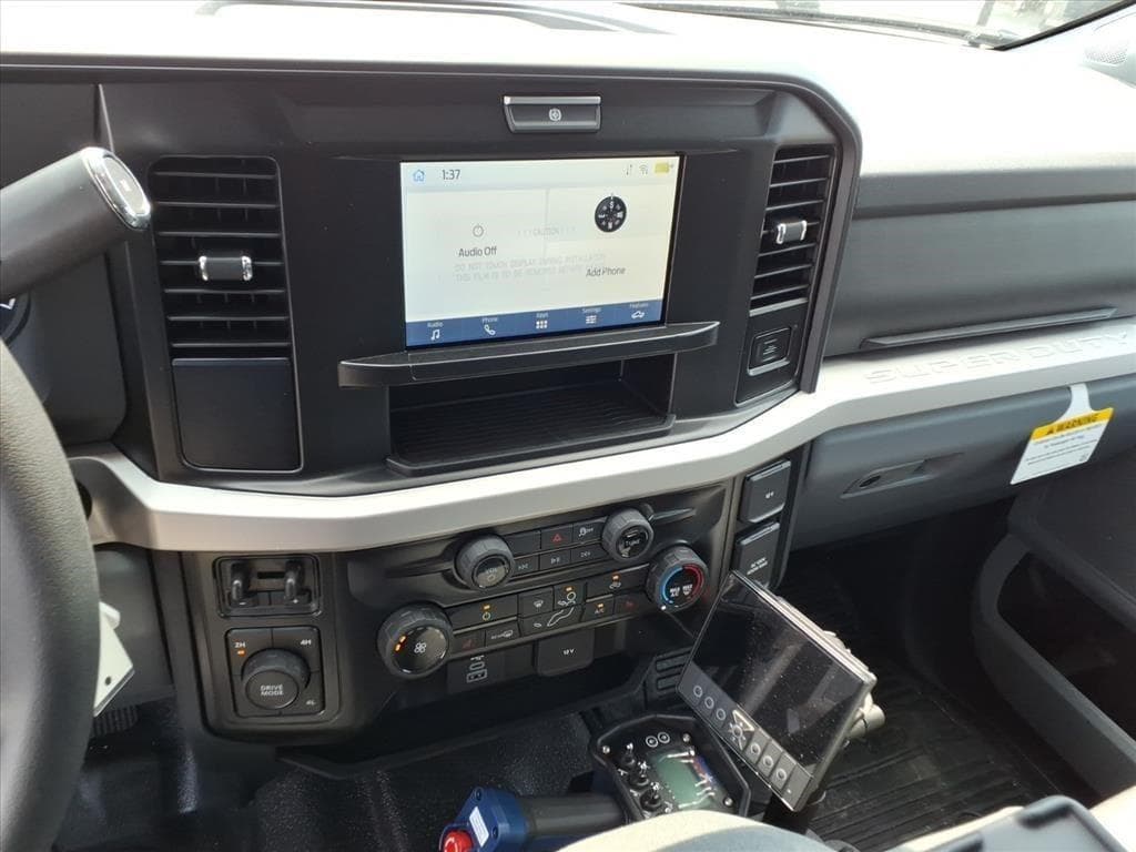 2026 Ford F550 XLT image 19