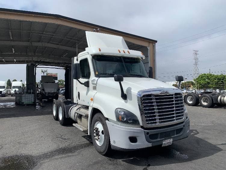 2018 Freightliner Cascadia image 10