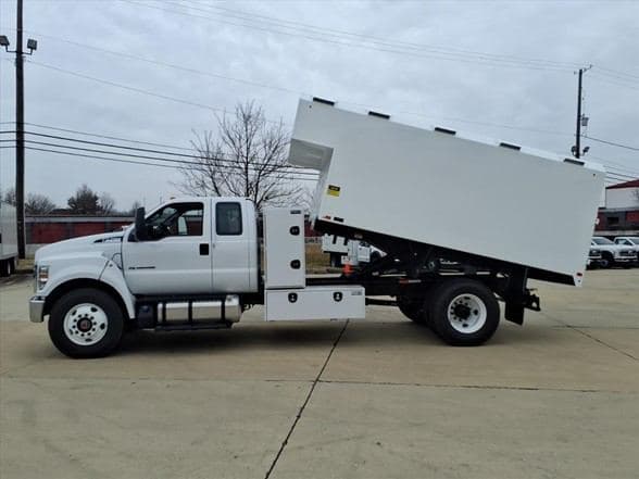 2026 Ford F750 SD image 4