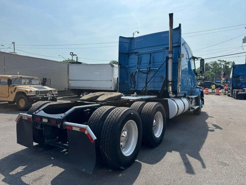 2012 Volvo VNL image 62