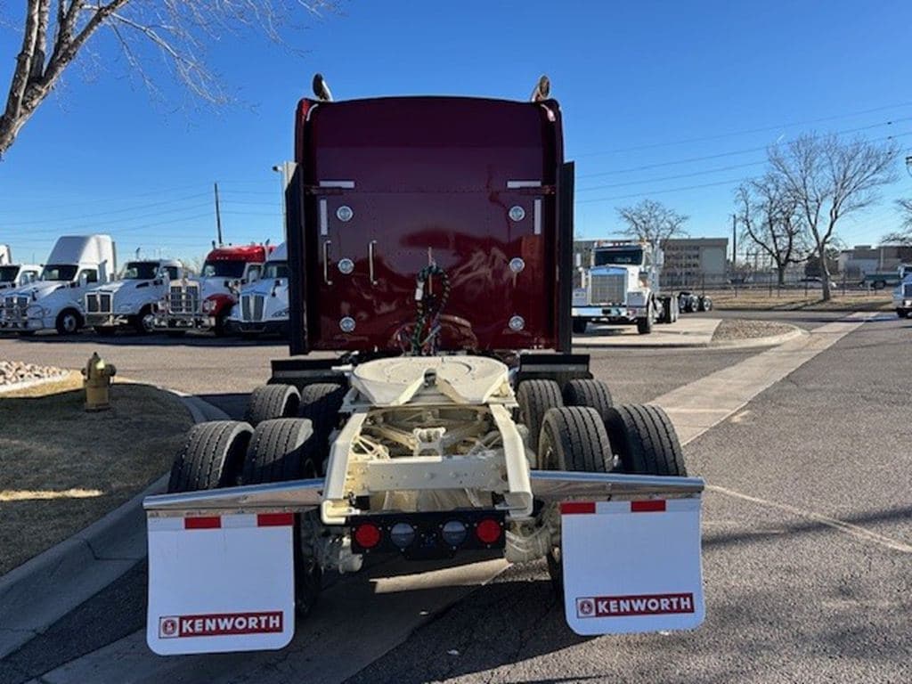 New 2027 KENWORTH W900L image 5
