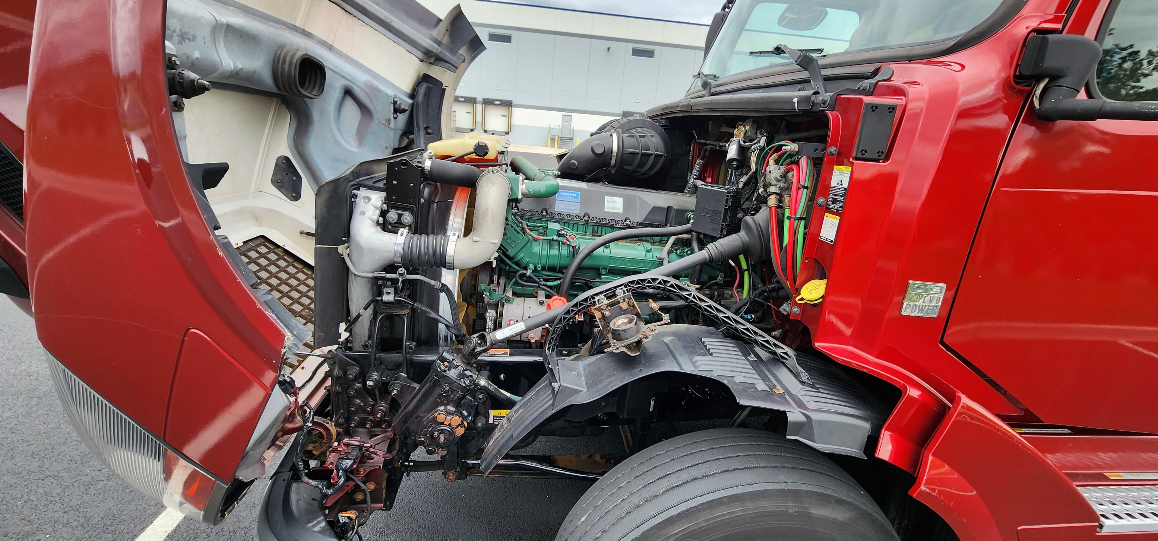 2016 Volvo VNL670 image 4