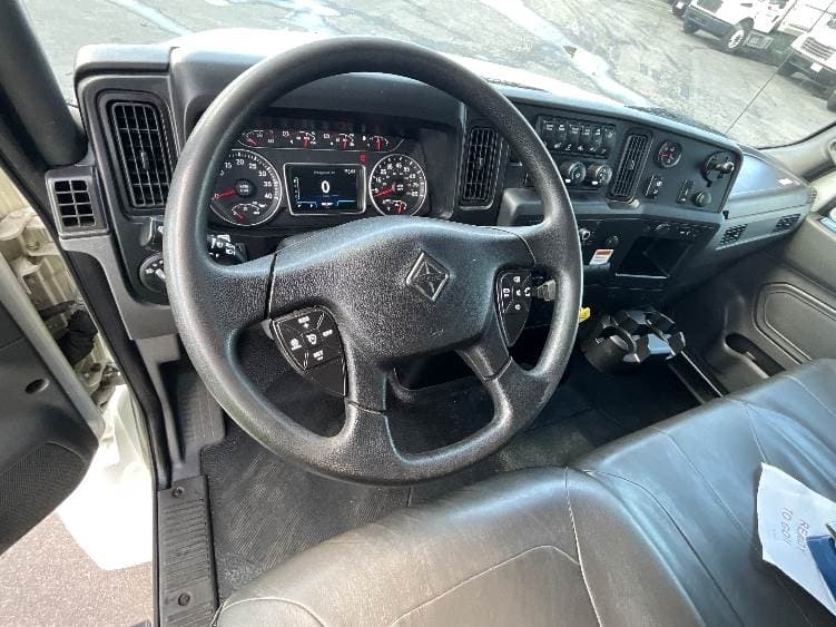 2022 International MV607 Box Truck - 220HP, 6 Speed Automatic, Roll up Door image 17