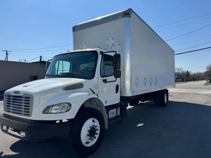2016 Freightliner Cascadia 125 image 2